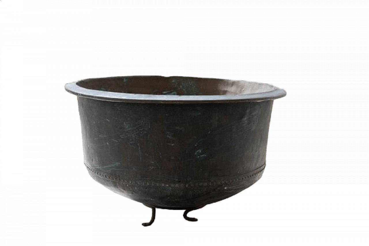 Copper cauldron with iron base, 19th century 13