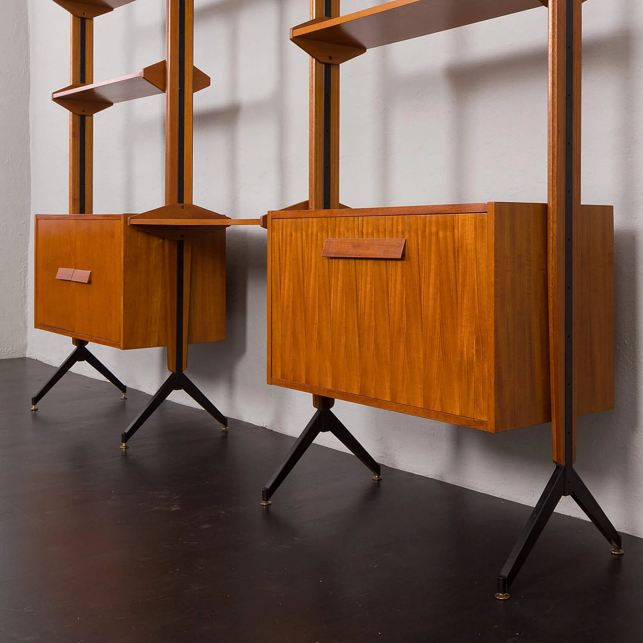 Floor-to-ceiling bookcase in the style of Franco Albini, 1960s 8