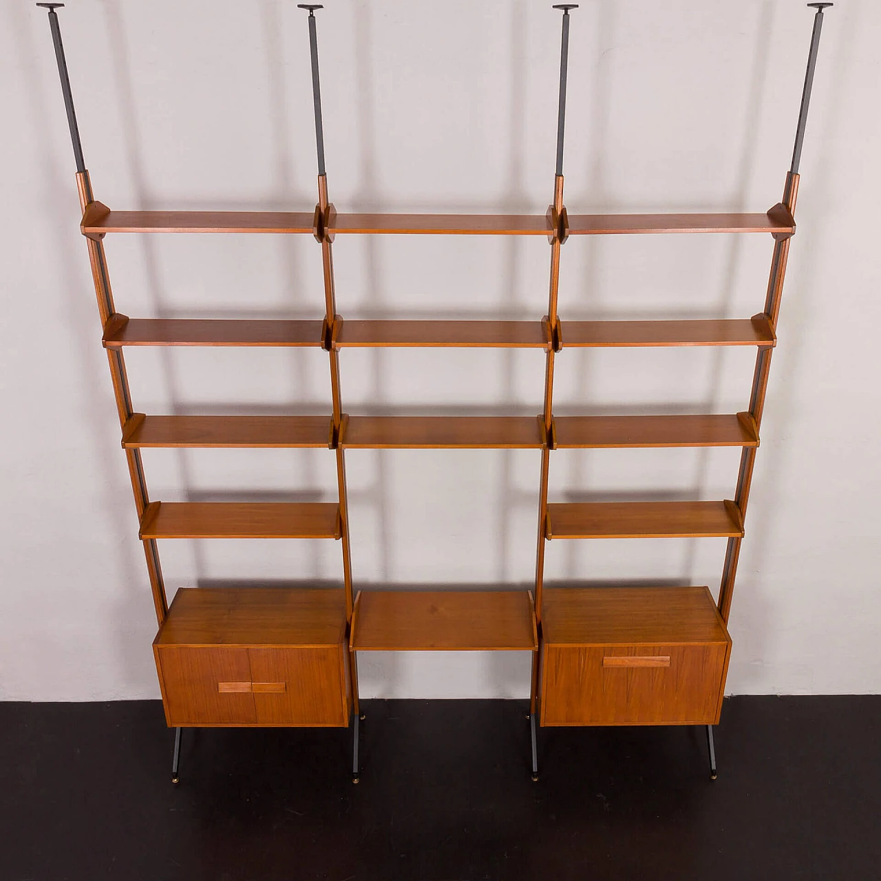 Floor-to-ceiling bookcase in the style of Franco Albini, 1960s 19