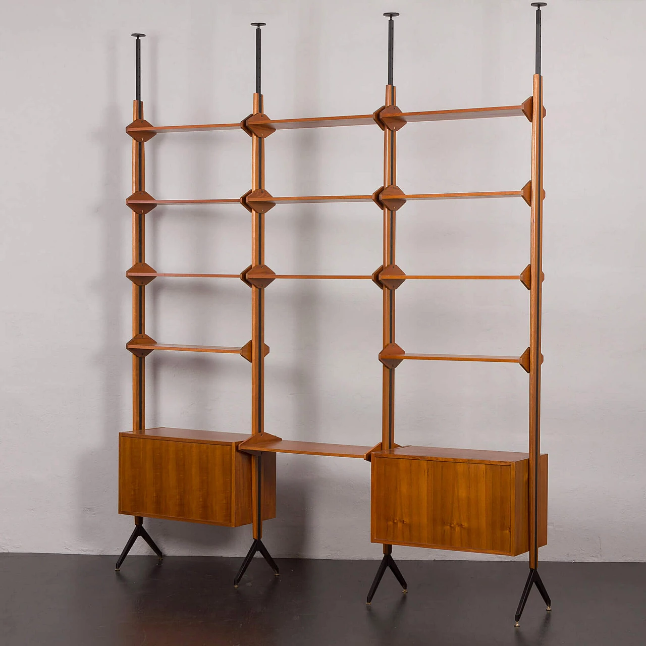 Floor-to-ceiling bookcase in the style of Franco Albini, 1960s 22
