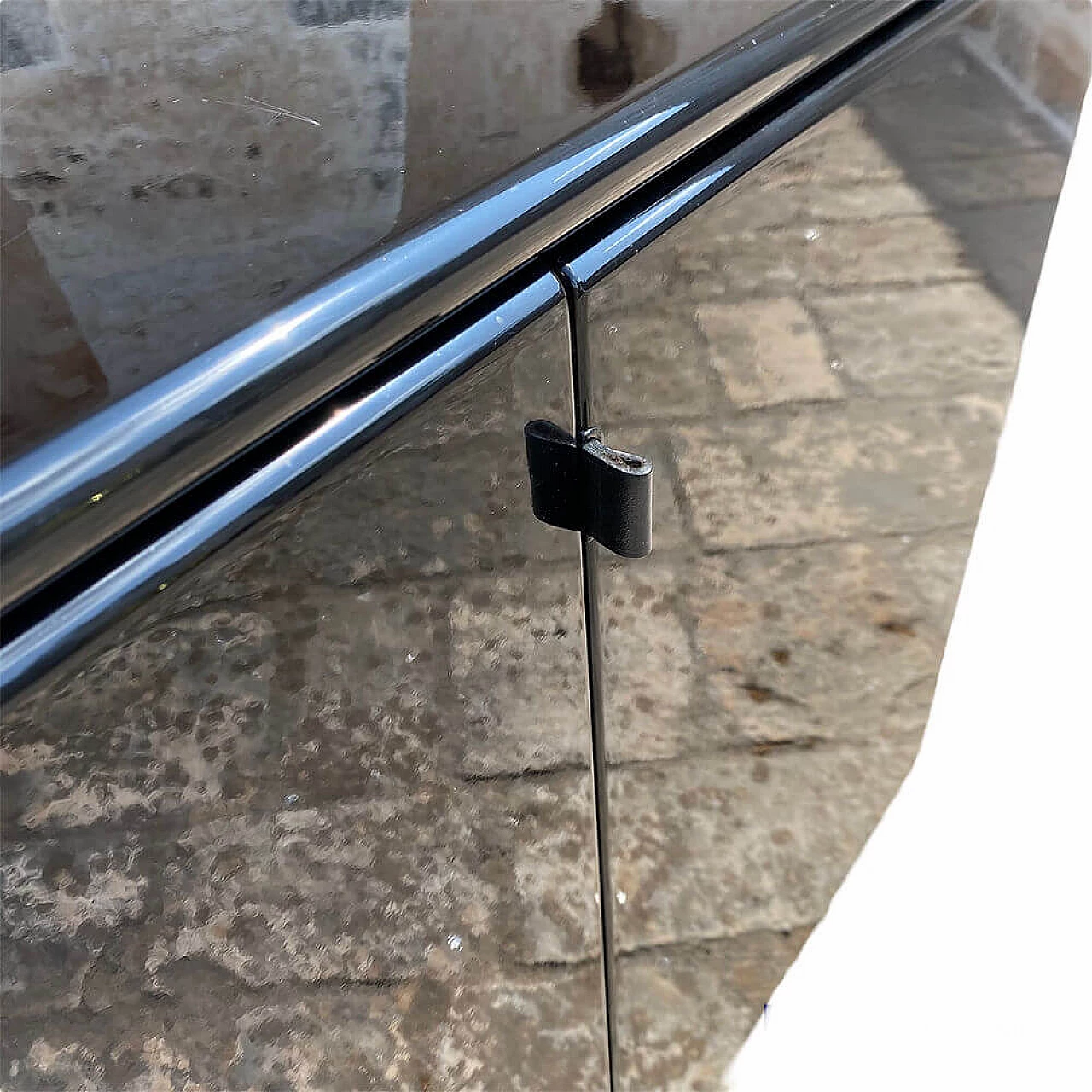 Credenza Mou in legno laccato con maniglie in pelle di Afra e Tobia Scarpa per Molteni, anni '70 2