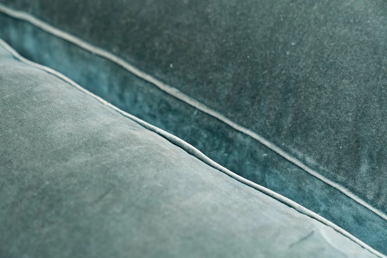 Divano a tre posti e coppia di poltrone in paglia di Vienna e velluto verde con rilievi, anni '50 5