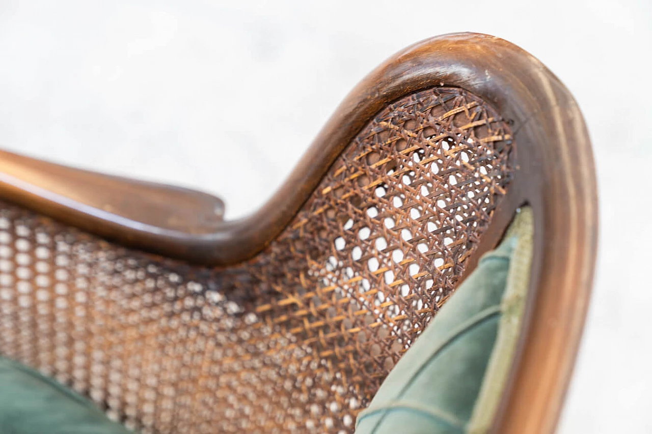 Divano a tre posti e coppia di poltrone in paglia di Vienna e velluto verde con rilievi, anni '50 12