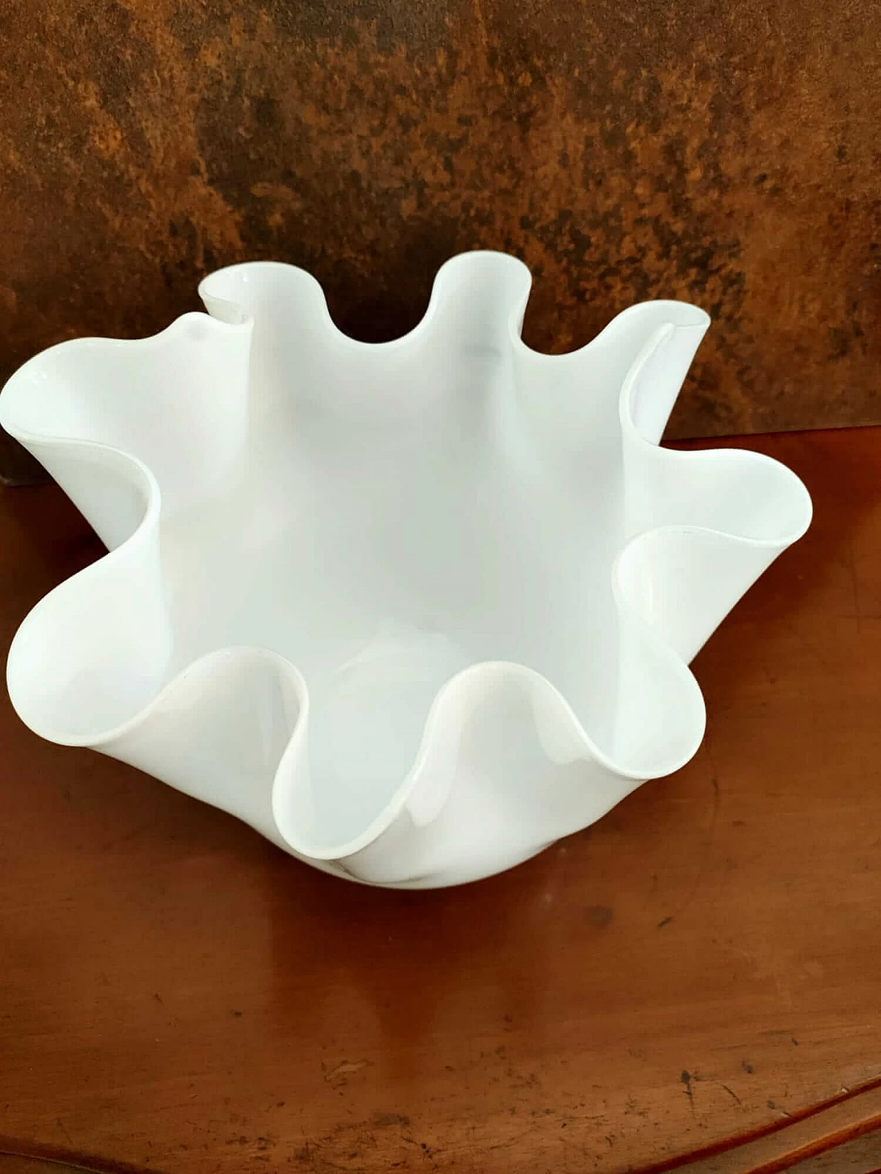 White Murano opaline glass Fazzoletto vase 1