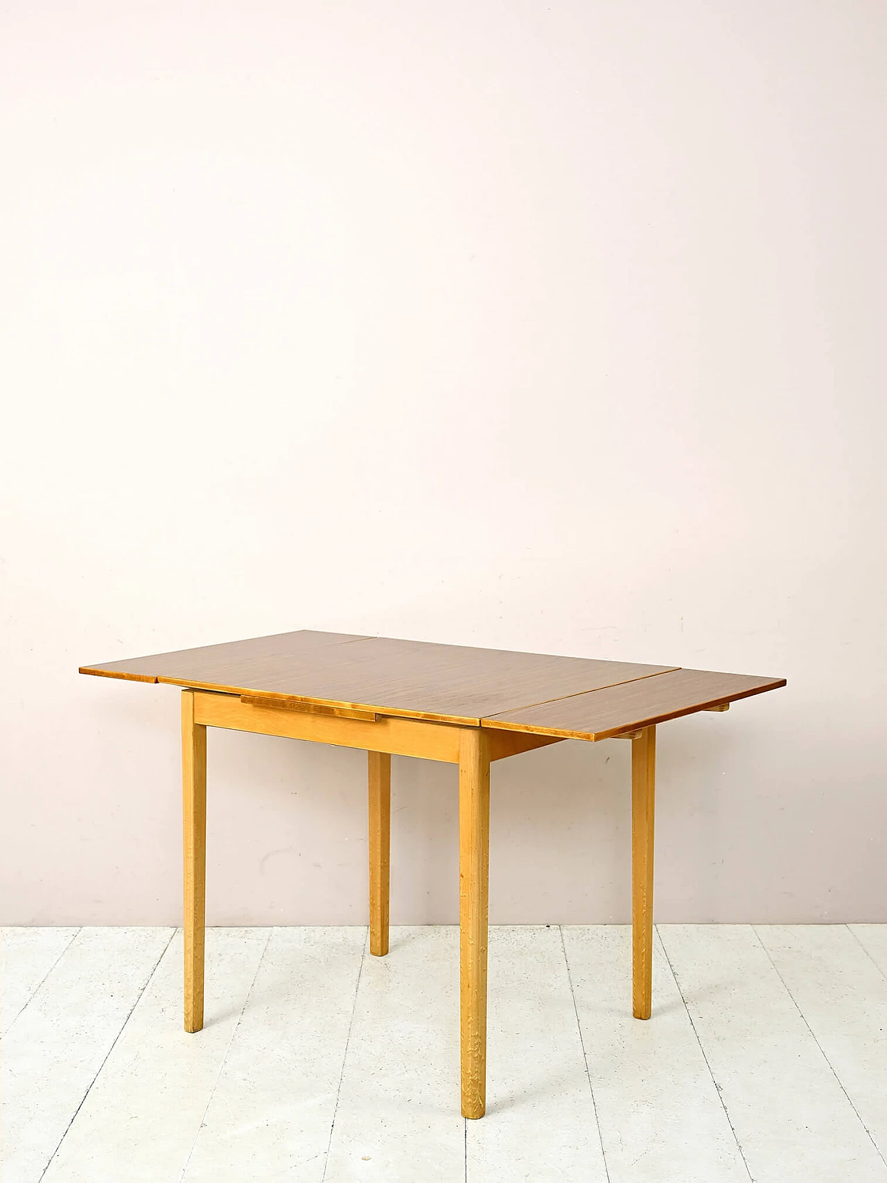 Tavolo scandinavo allungabile in legno chiaro con piano in formica, anni '60 5