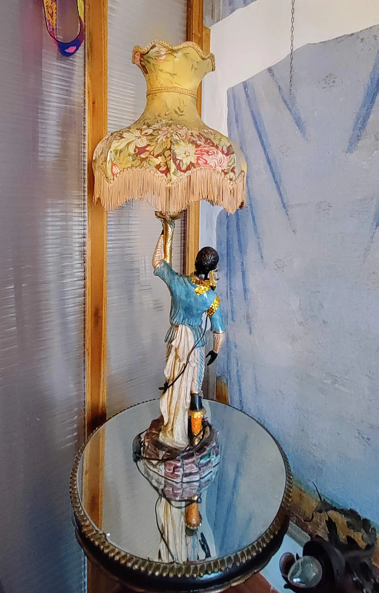 Lampada da terra con Moro Veneziano in porcellana di G. Danti, inizio '900 7