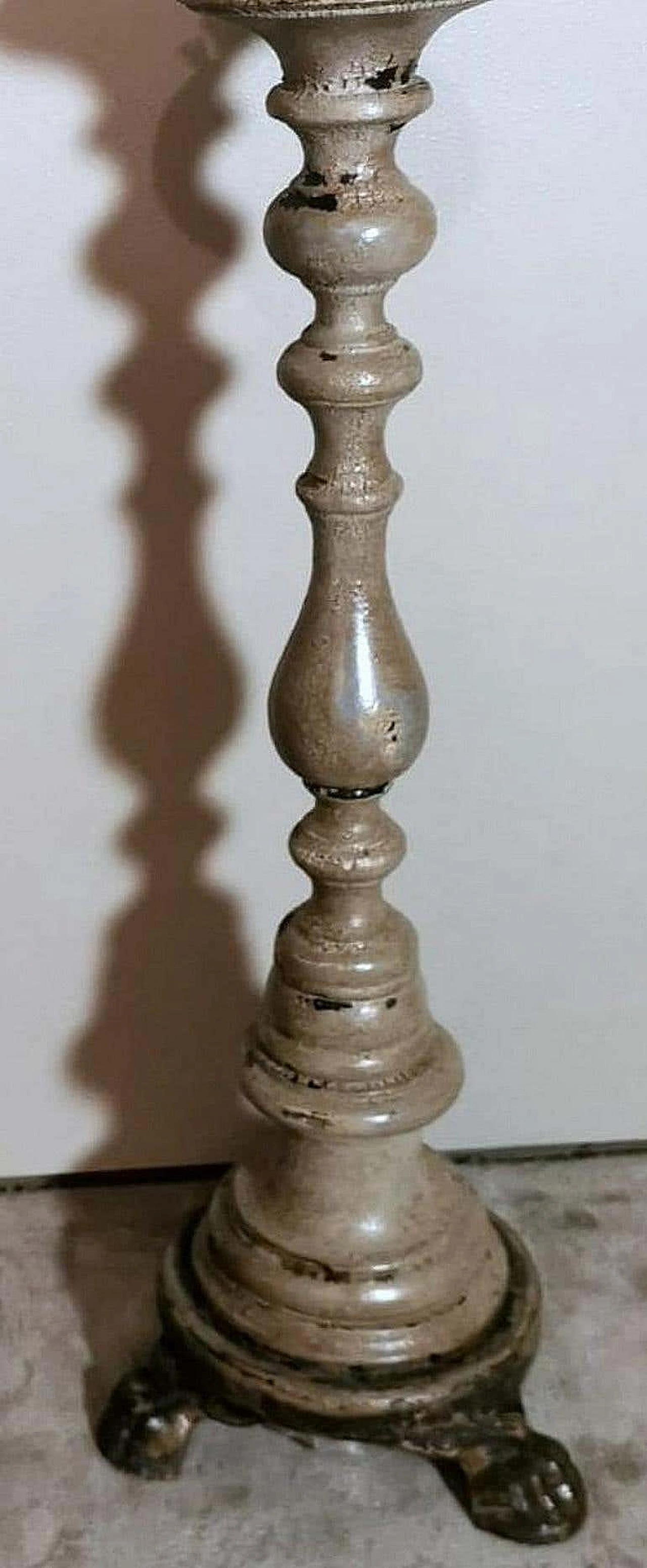 Pair of turned wooden altar candlesticks, 19th century 6