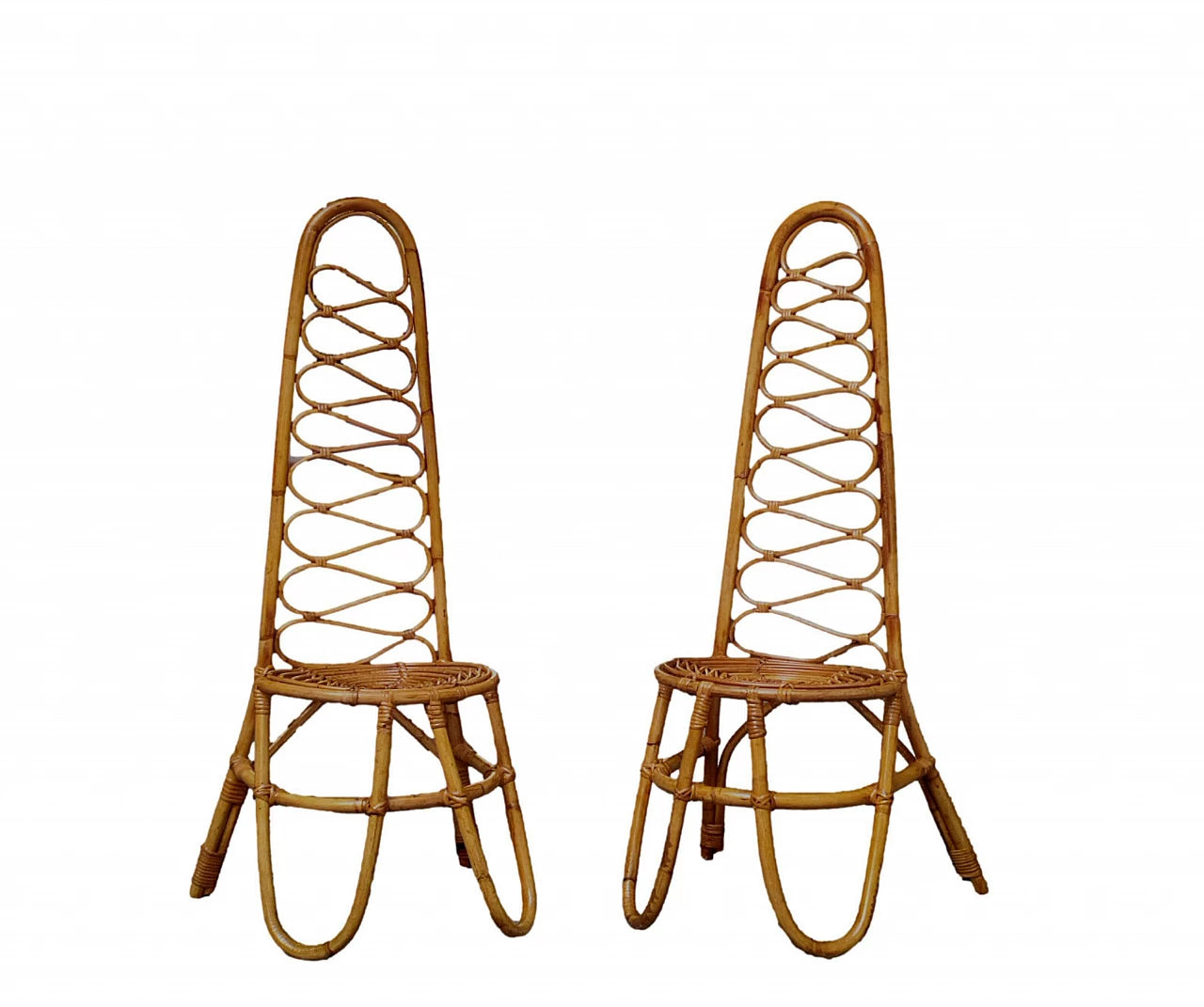 Coppia di sedie con schienale alto in rattan e bambù attribuite a Bonacina, anni '60 1