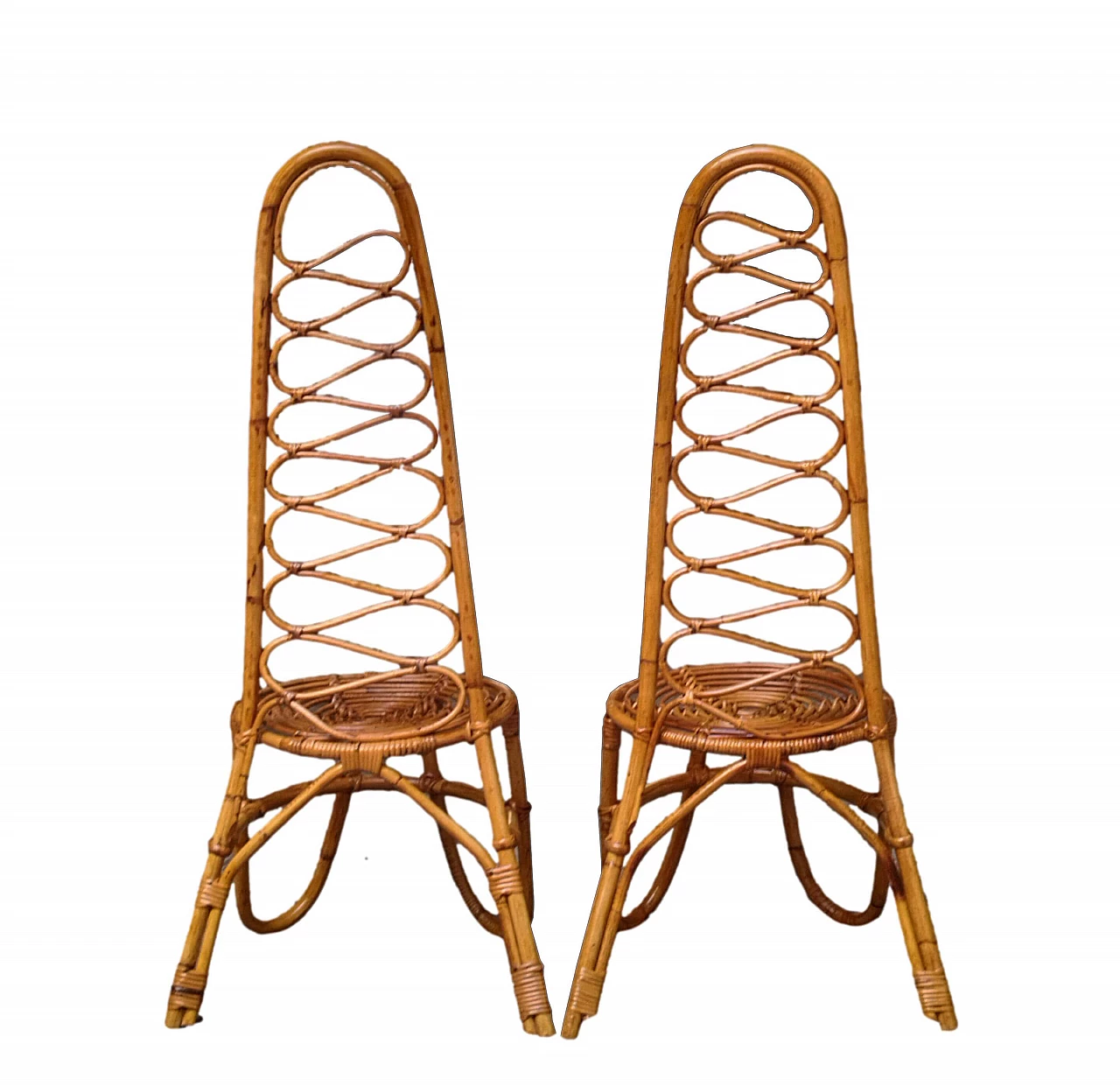 Coppia di sedie con schienale alto in rattan e bambù attribuite a Bonacina, anni '60 3
