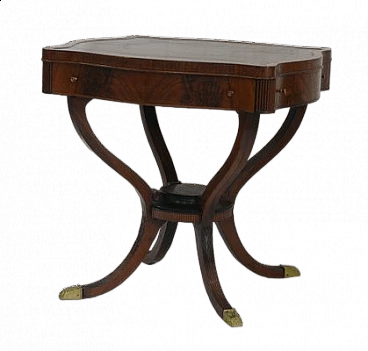 Tavolo da gioco in piuma di mogano con piedi e pomelli in bronzo, anni '20