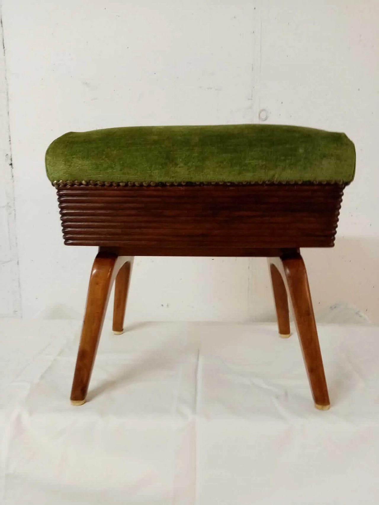 Walnut footstool with green velvet seat by Osvaldo Borsani, 1940s 4