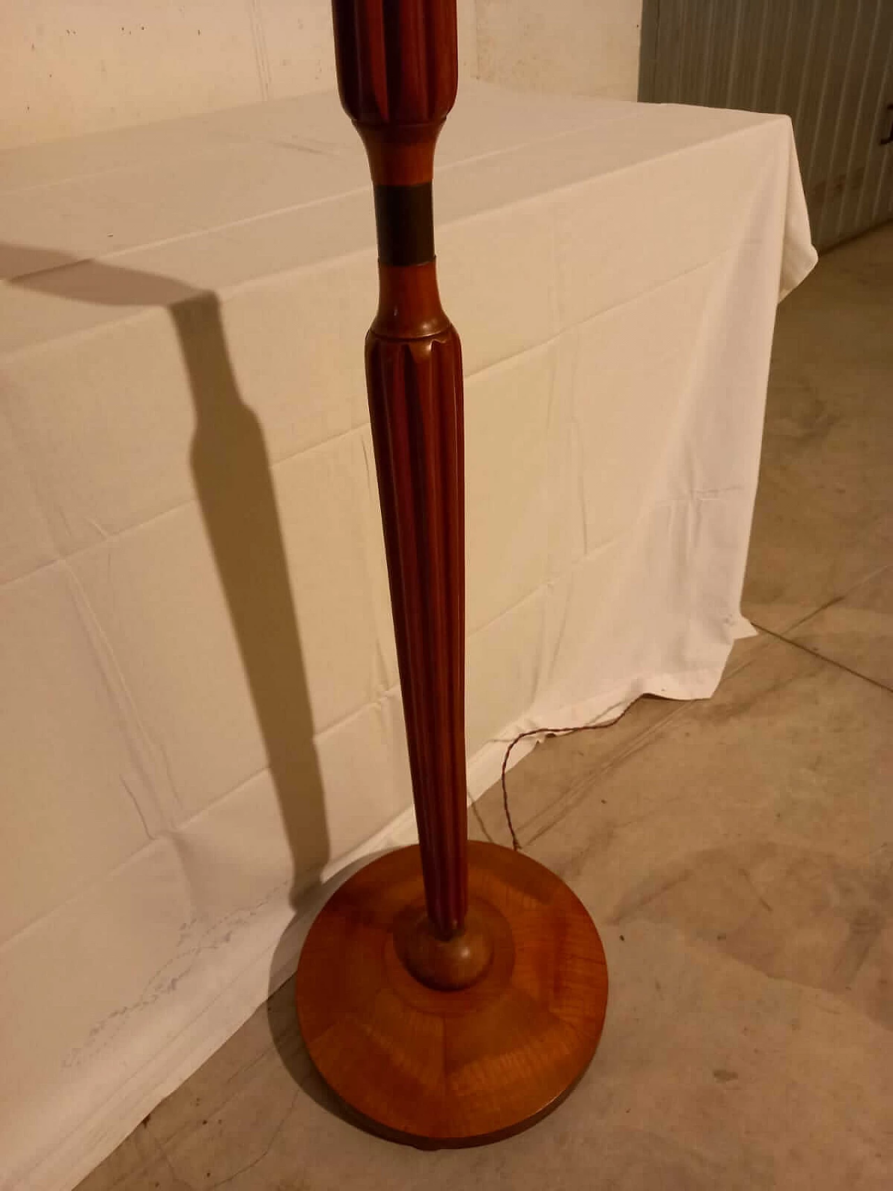 Lampada da terra in legno attribuita a Gio Ponti, anni '50 1