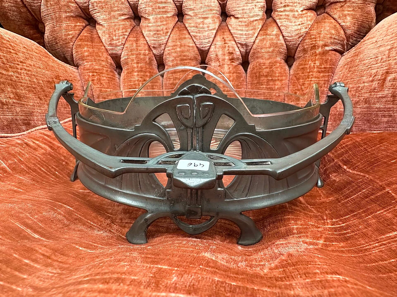 Centrotavola in peltro con vaschetta in cristallo di Juventa, inizio '900 2