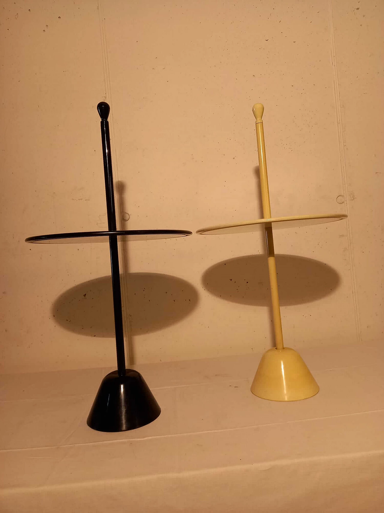 Pair of Servomuto coffee tables by Achille Castiglioni for Zanotta, 1980s 3