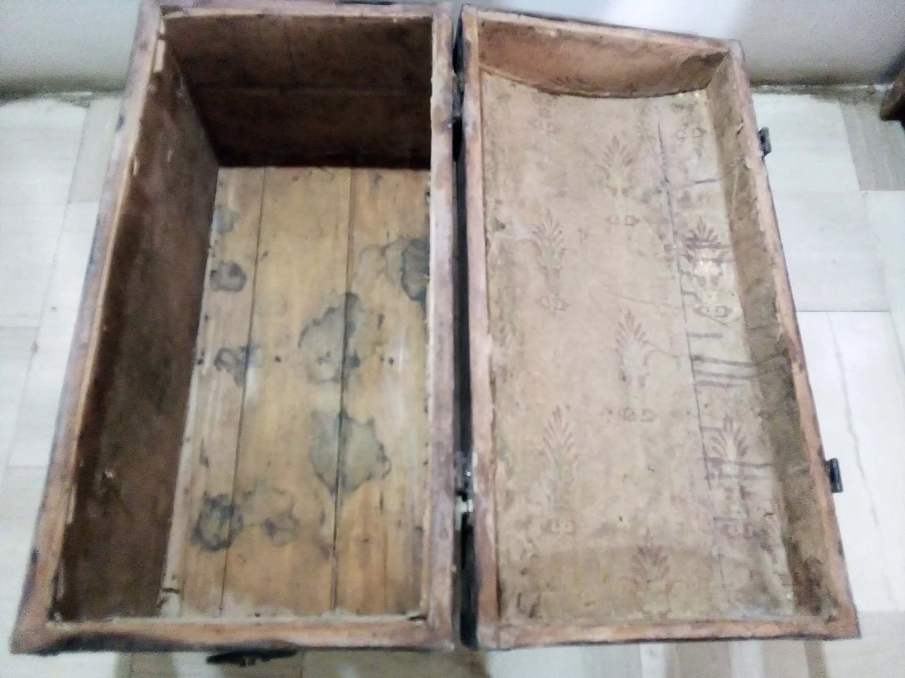 Baule in noce e ferro, '800 3