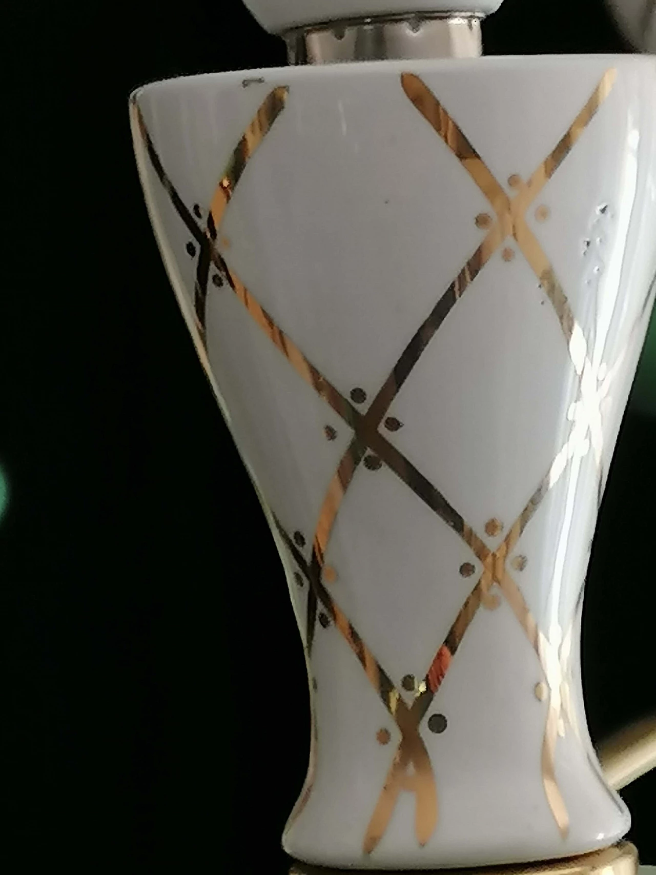 Eight-light white, green and gilded ceramic chandelier, 1950s 9