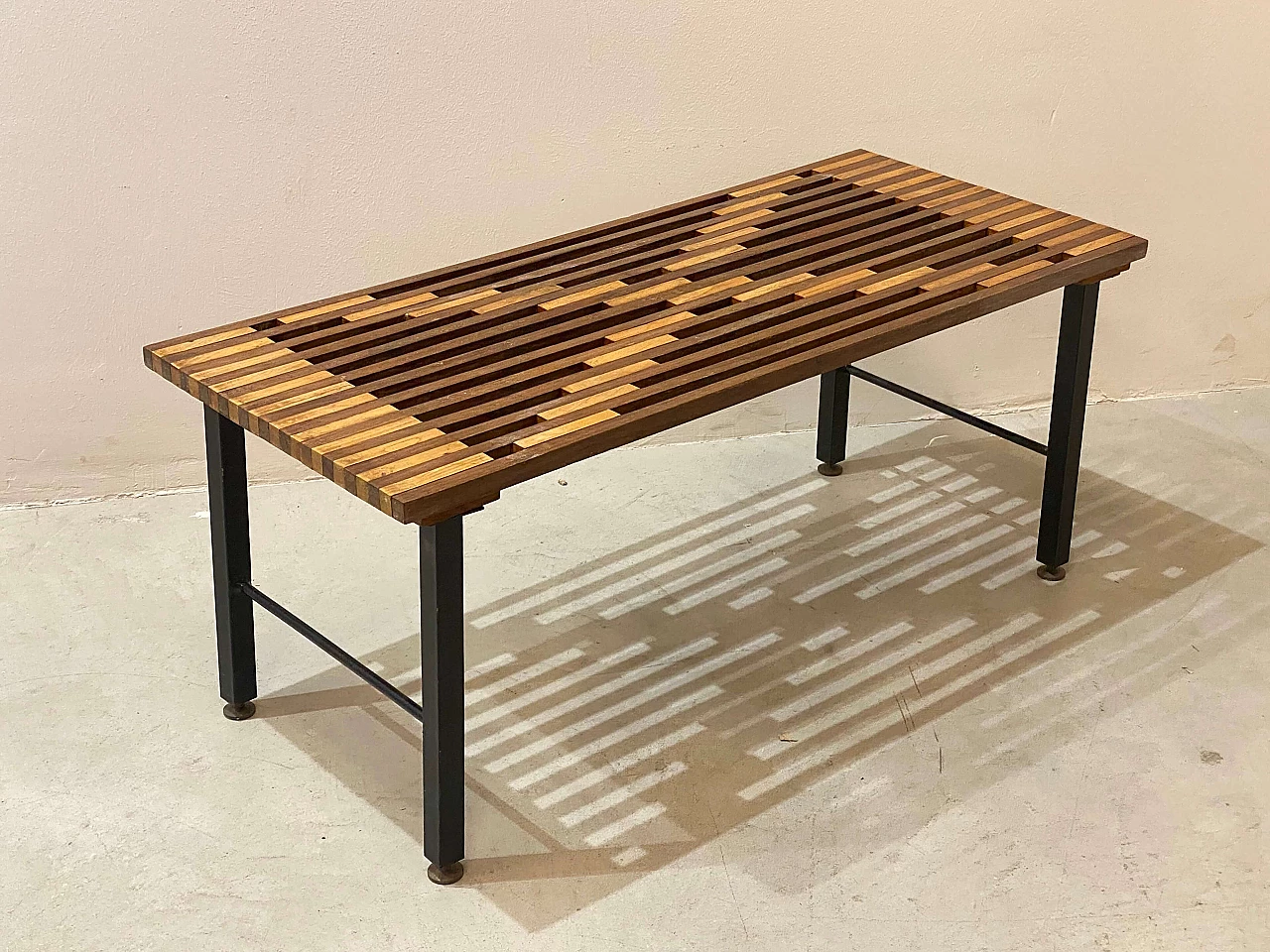 Bench with black lacquered iron frame and teak seat, 1960s 5
