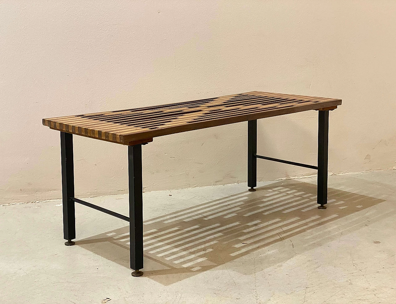 Bench with black lacquered iron frame and teak seat, 1960s 7
