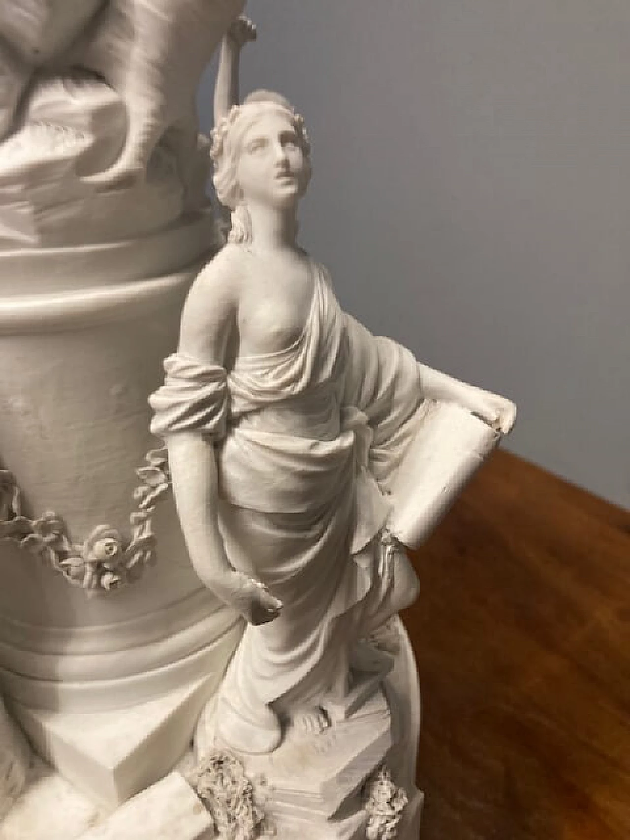 Gruppo scultoreo in porcellana Biscuit di Ginori, metà '800 8