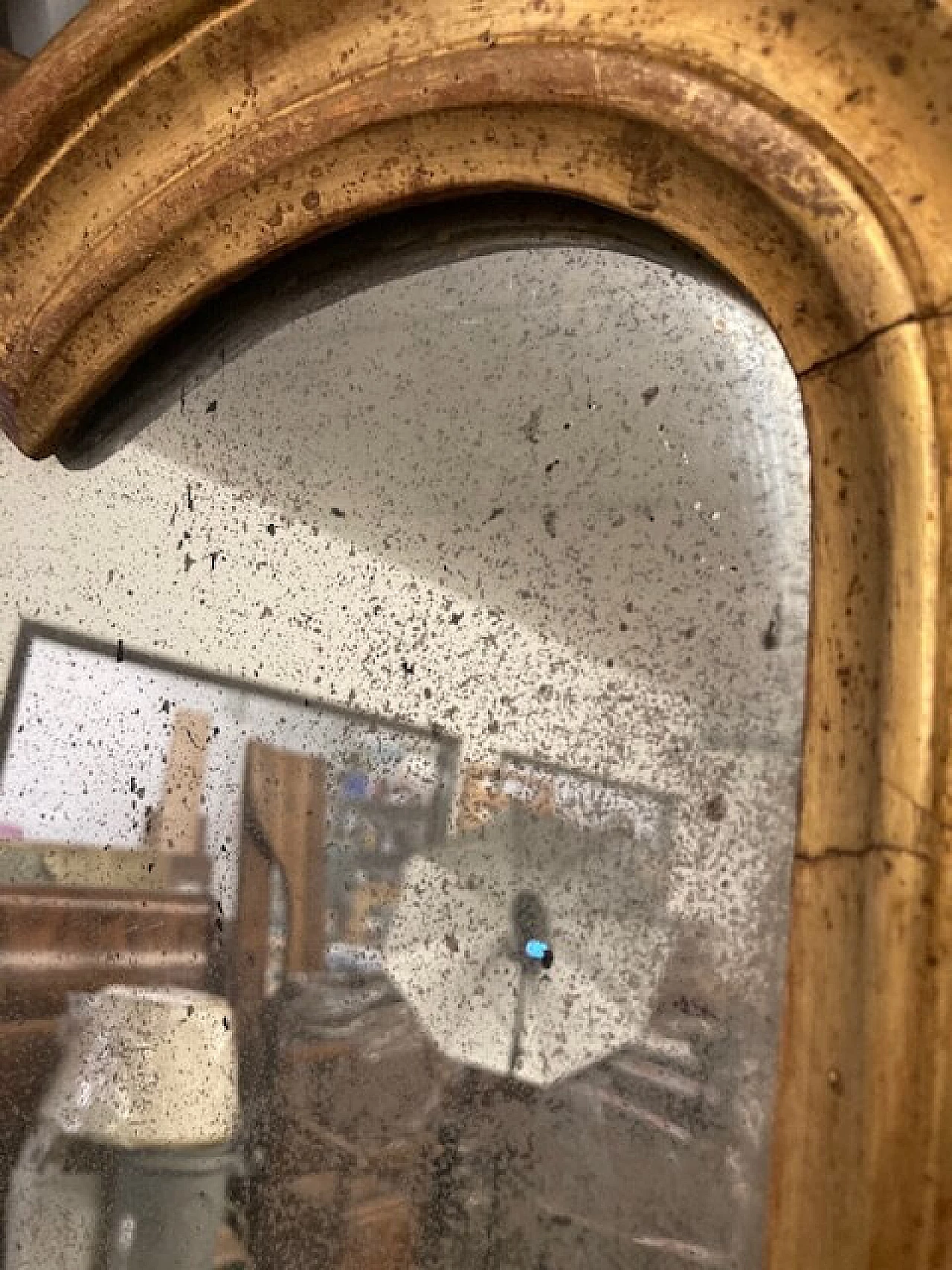 Specchio da tavolo Luigi Filippo in legno dorato e intagliato, metà '800 8