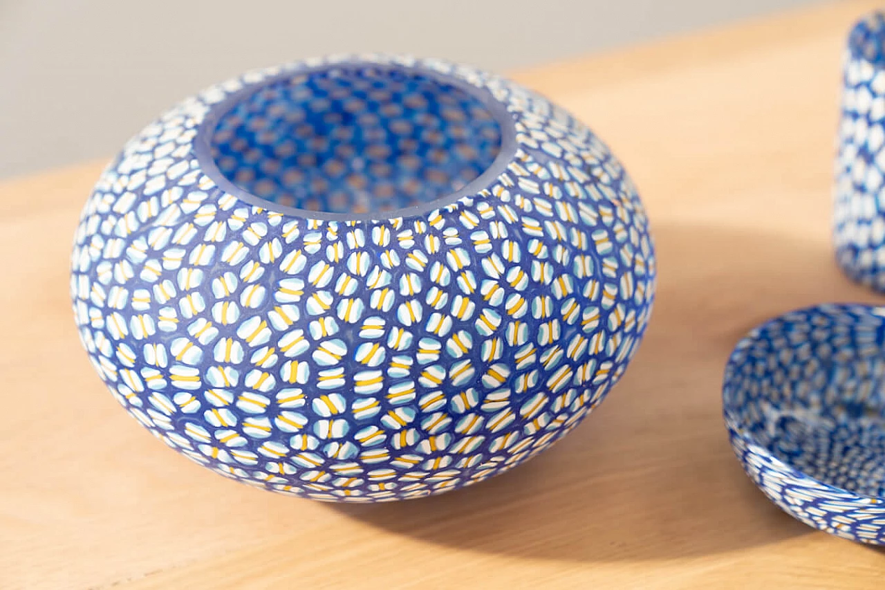 Glasses, bowls and table lamp in hand-painted Murano glass, 90s 1383413