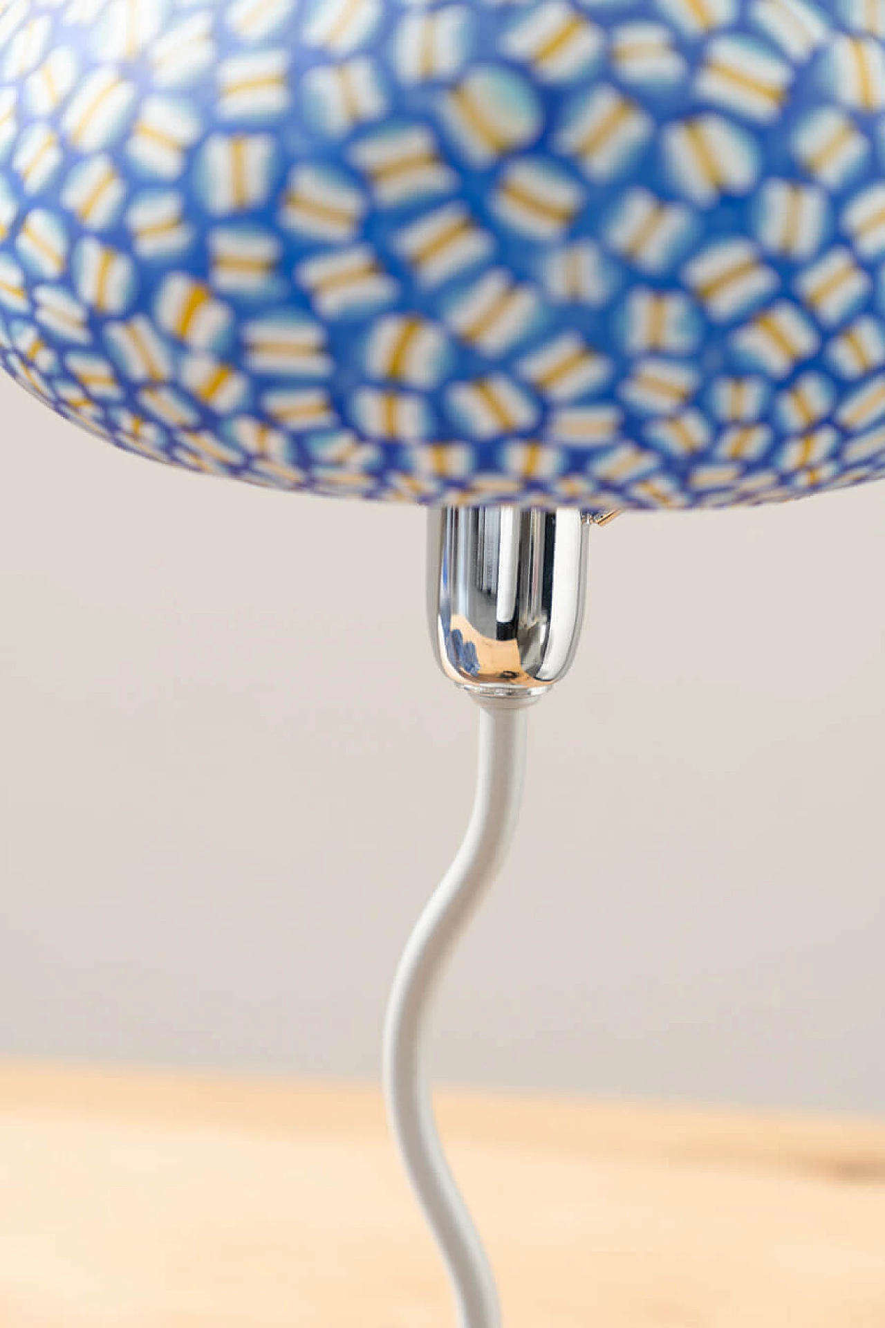 Glasses, bowls and table lamp in hand-painted Murano glass, 90s 1383415