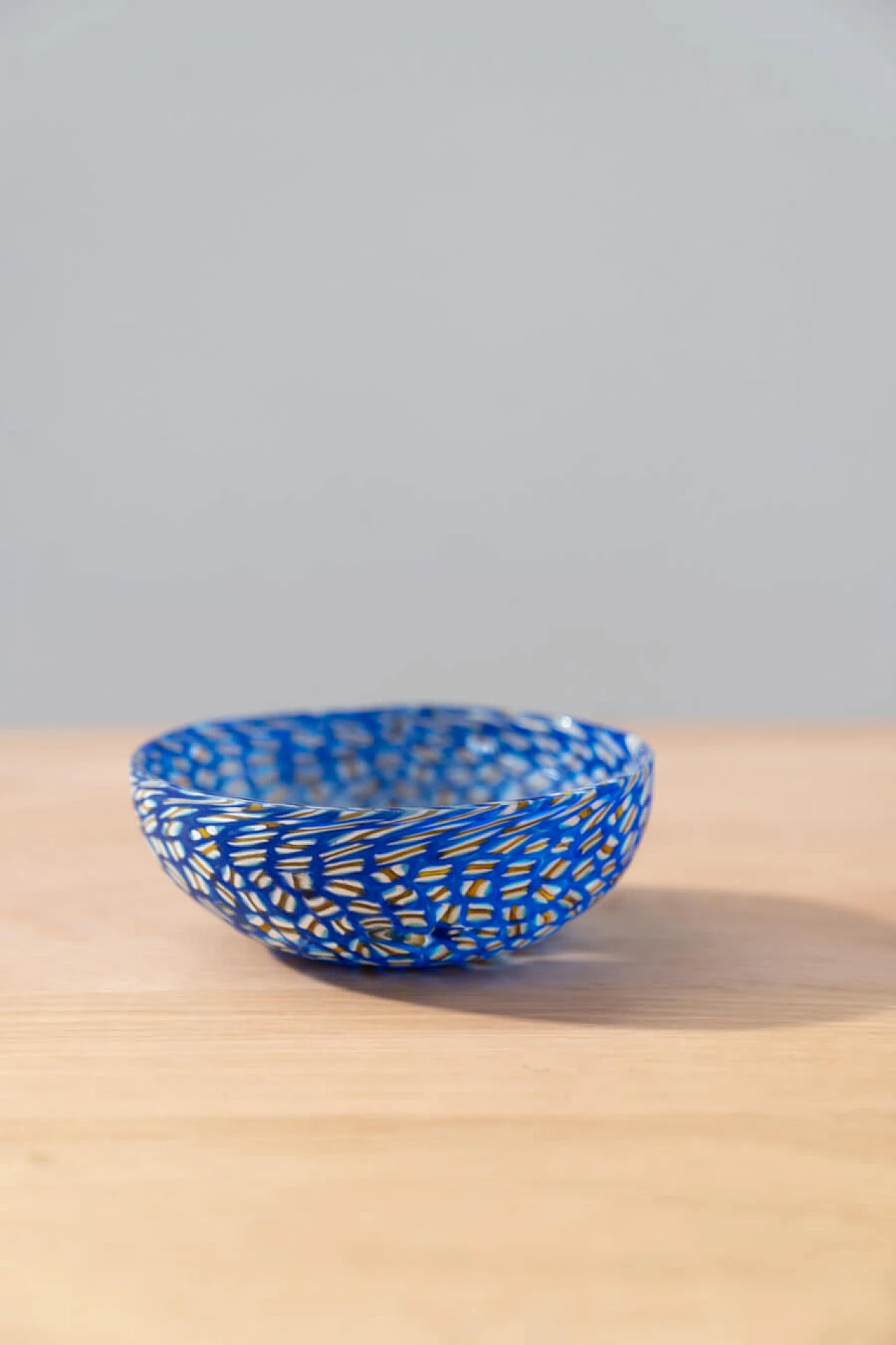 Glasses, bowls and table lamp in hand-painted Murano glass, 90s 1383426