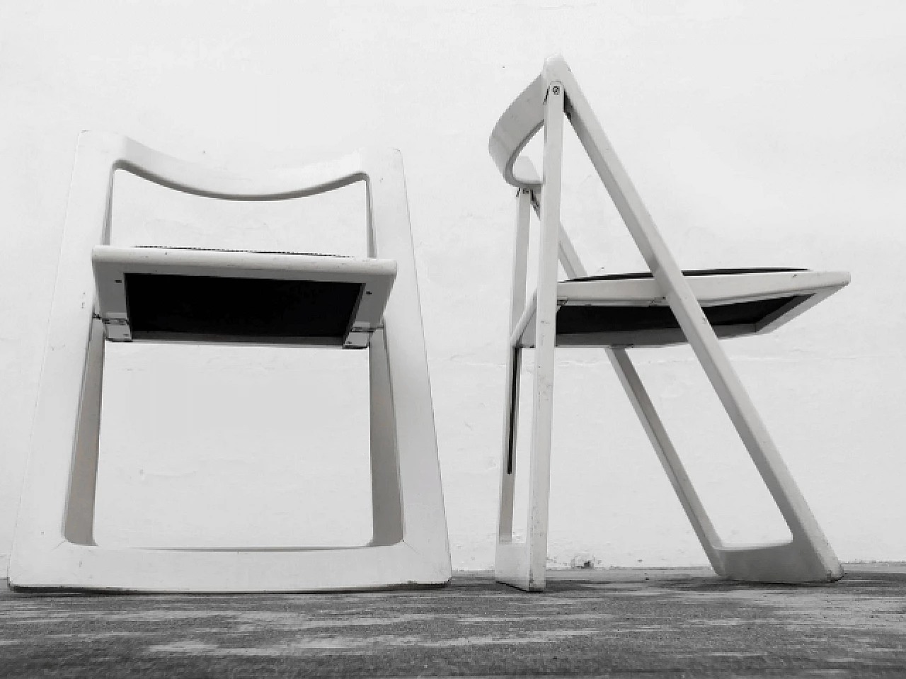 Pair of Trieste chairs by Jacober and D'Aniello for Bazzani, 1970s 3