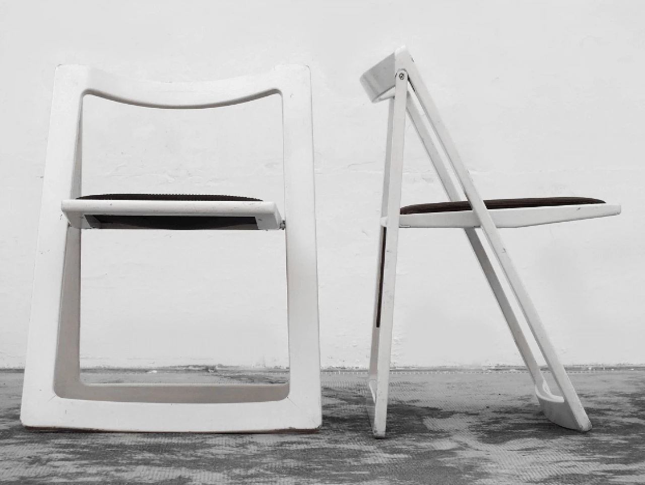 Pair of Trieste chairs by Jacober and D'Aniello for Bazzani, 1970s 4