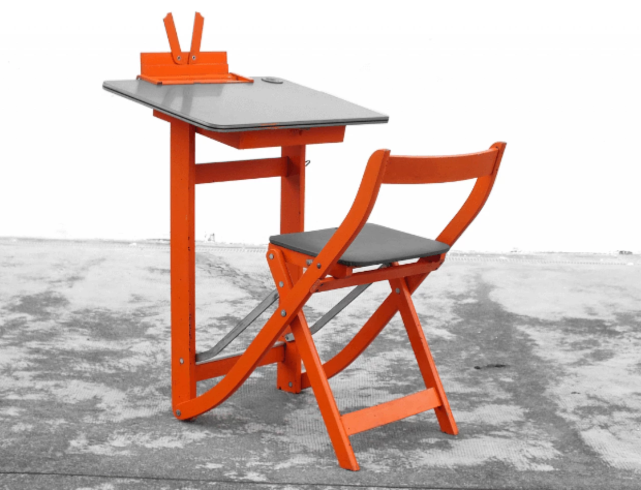 Folding children's desk with chair by Fratelli Reguitti, 1960s 1