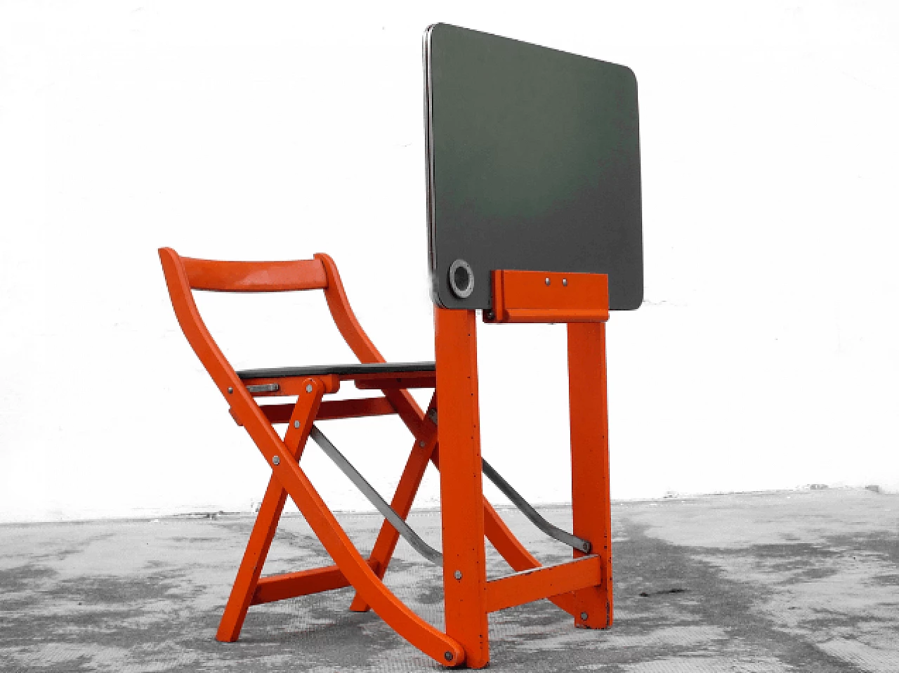 Folding children's desk with chair by Fratelli Reguitti, 1960s 6