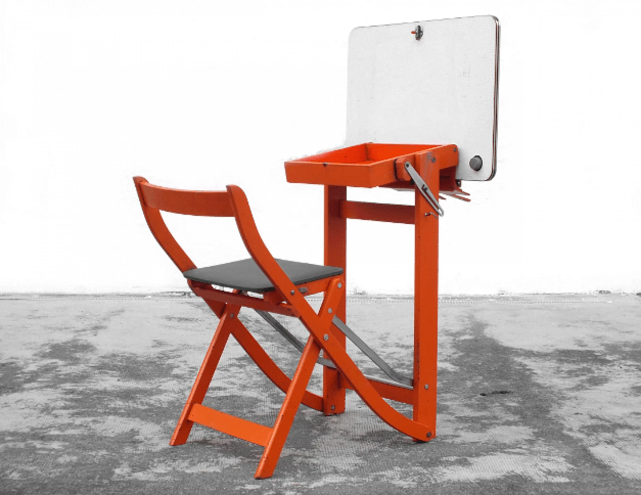 Folding children's desk with chair by Fratelli Reguitti, 1960s 7