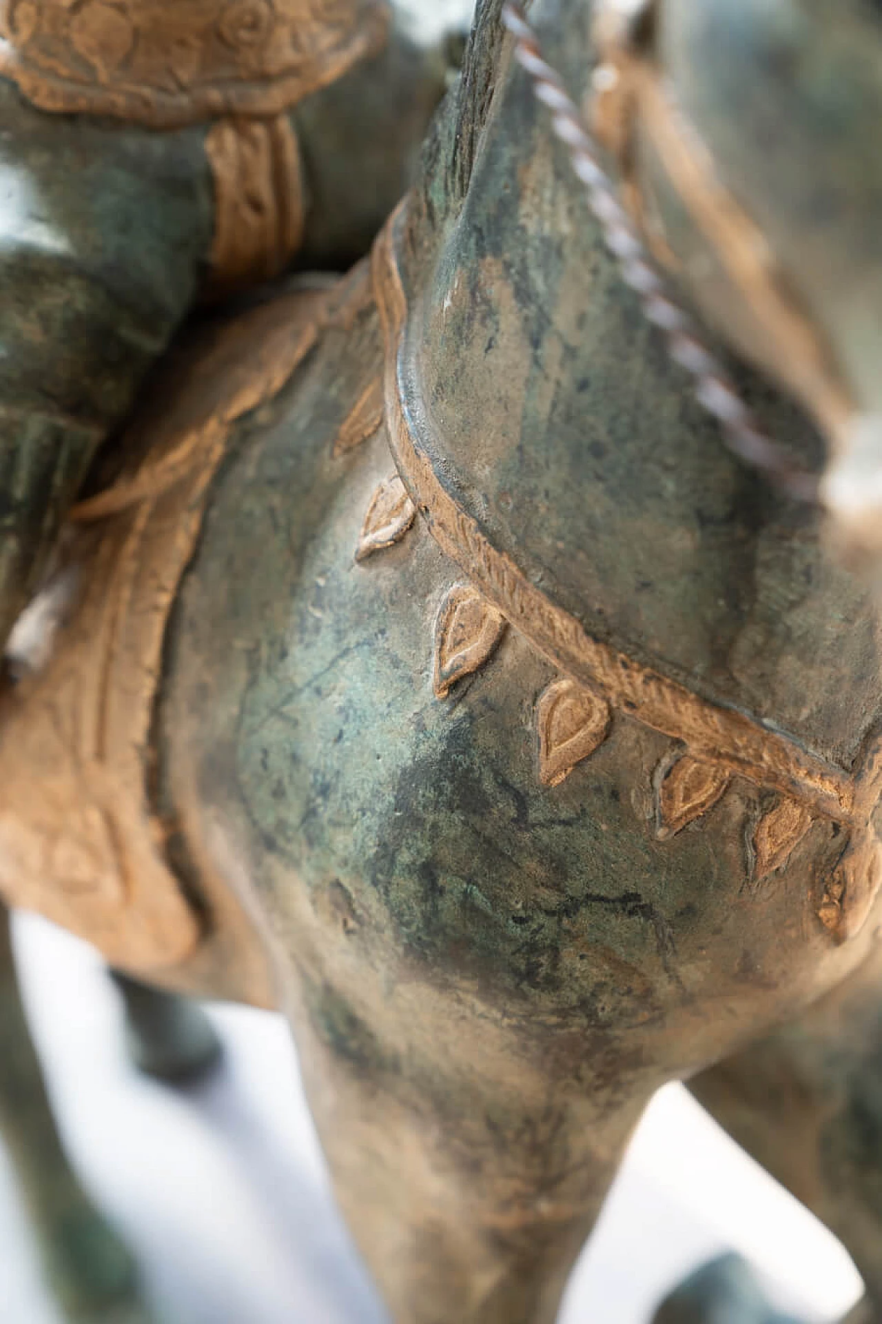 Pair of bronze knight sculptures, 1930s 22