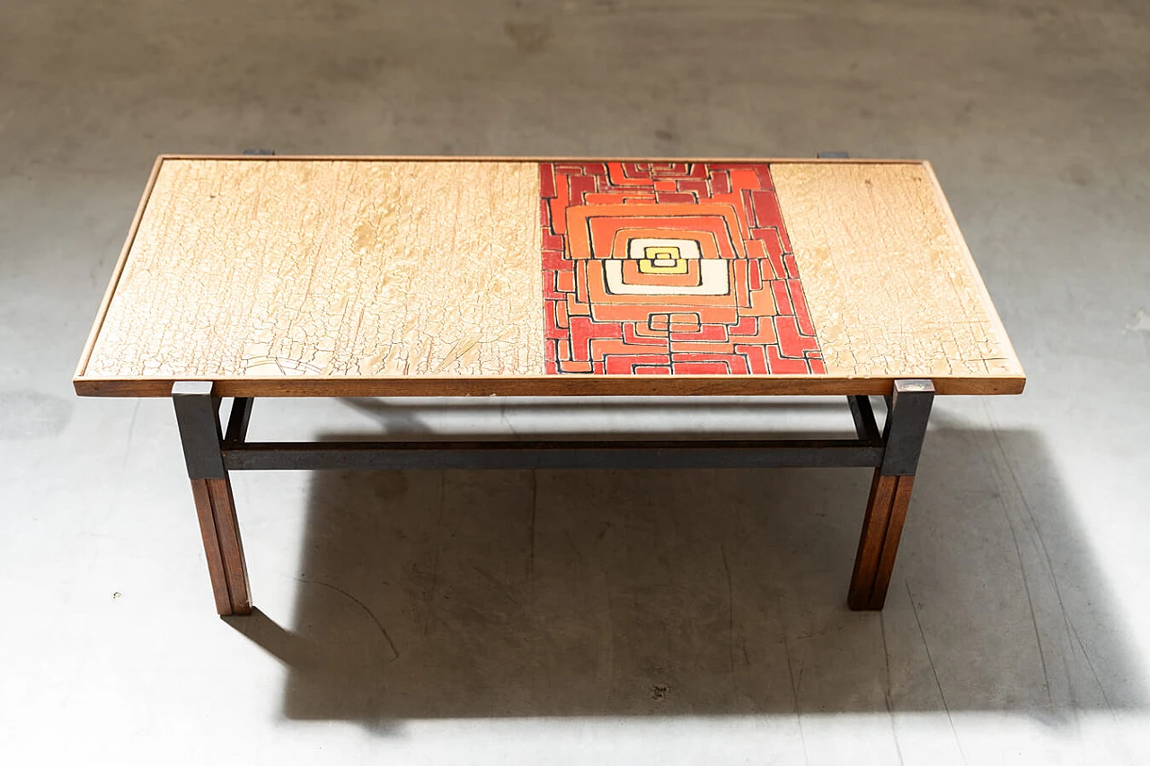 Tavolino in afrormosia, resina e craquelé dorato, anni '50 1372206