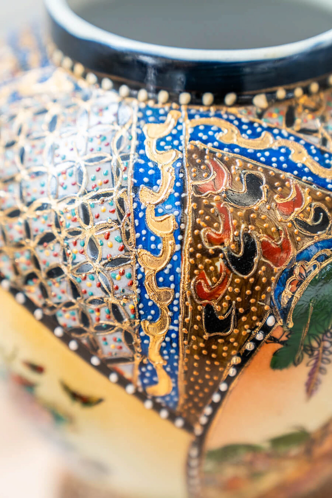 Hand-painted oriental ceramic vase, 1960s 1383548