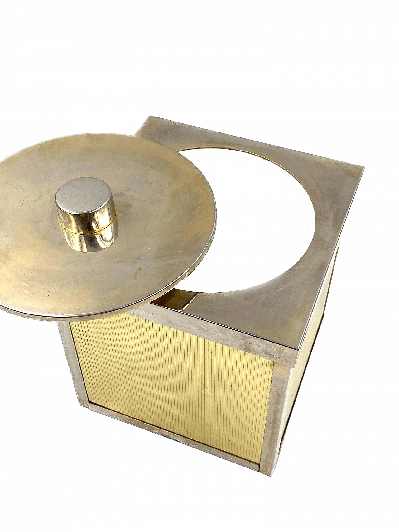 Hollywood Regency ice bucket in gilded metal, 1970s 17