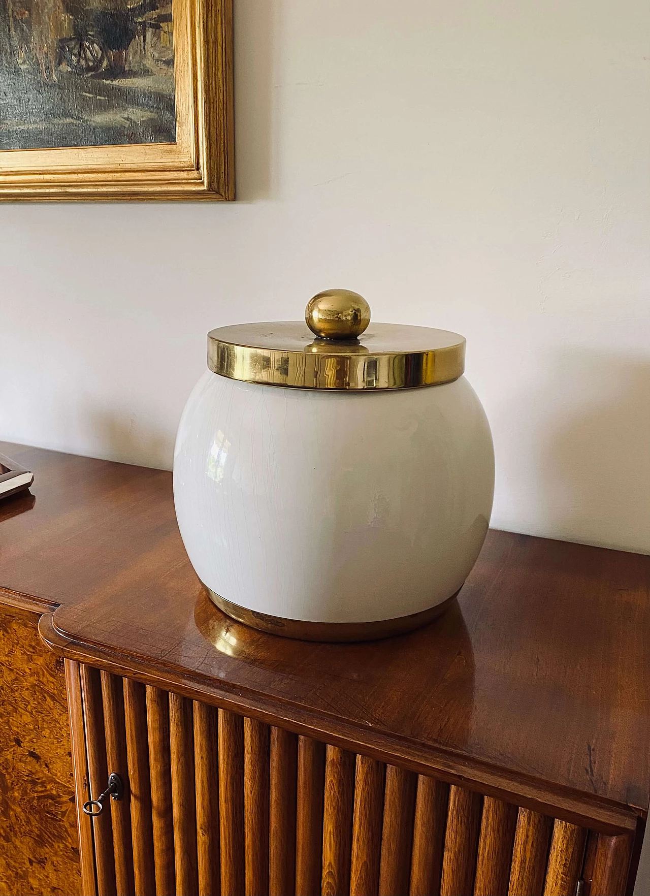 Hollywood Regency white ceramic container, 1970s 4