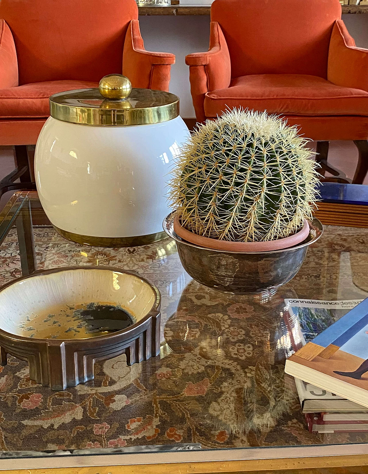 Hollywood Regency white ceramic container, 1970s 6