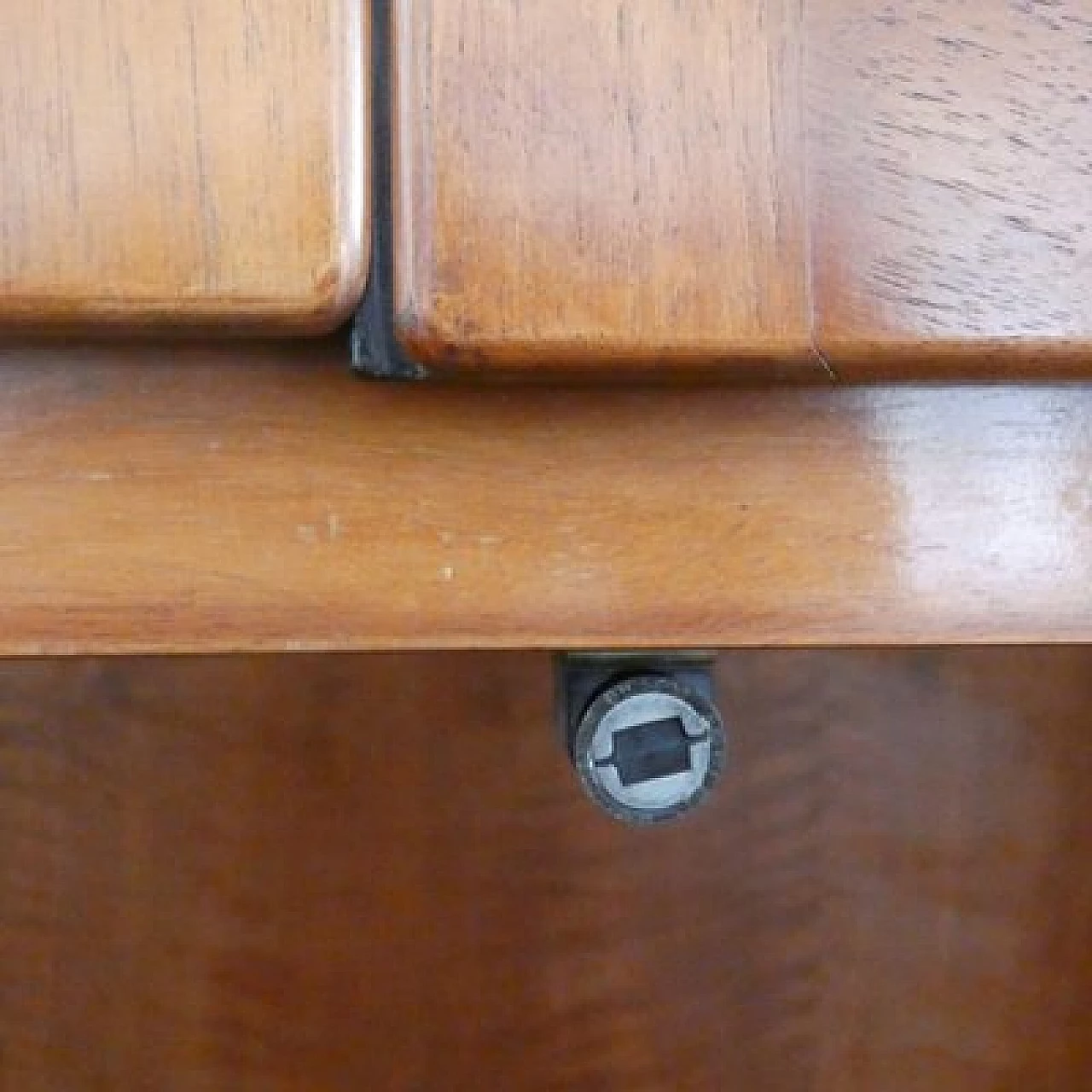 Torcello four-door bookcase attributed to Afra & Tobia Scarpa for Stildomus, 1964 11