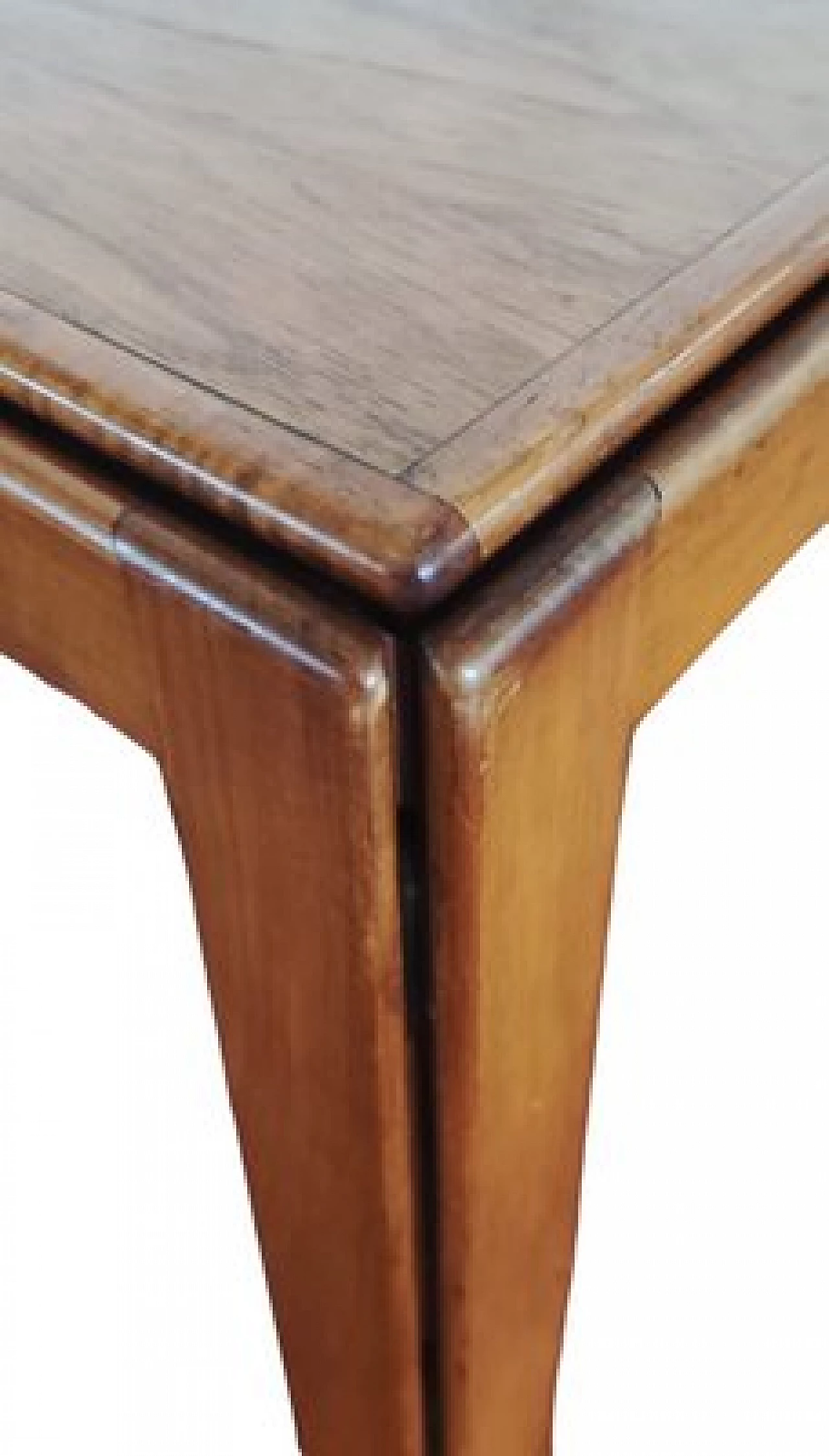 Walnut coffee table attributed to Afra & Tobia Scarpa for Stildomus Torcello, 1966 5