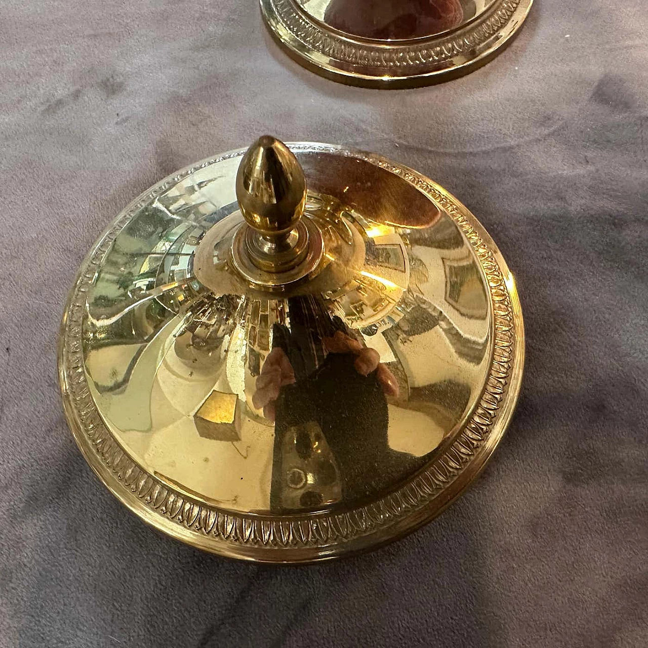 Secchiello per il ghiaccio in ottone e pelle di capra rossa corallo di Aldo Tura, anni '50 11