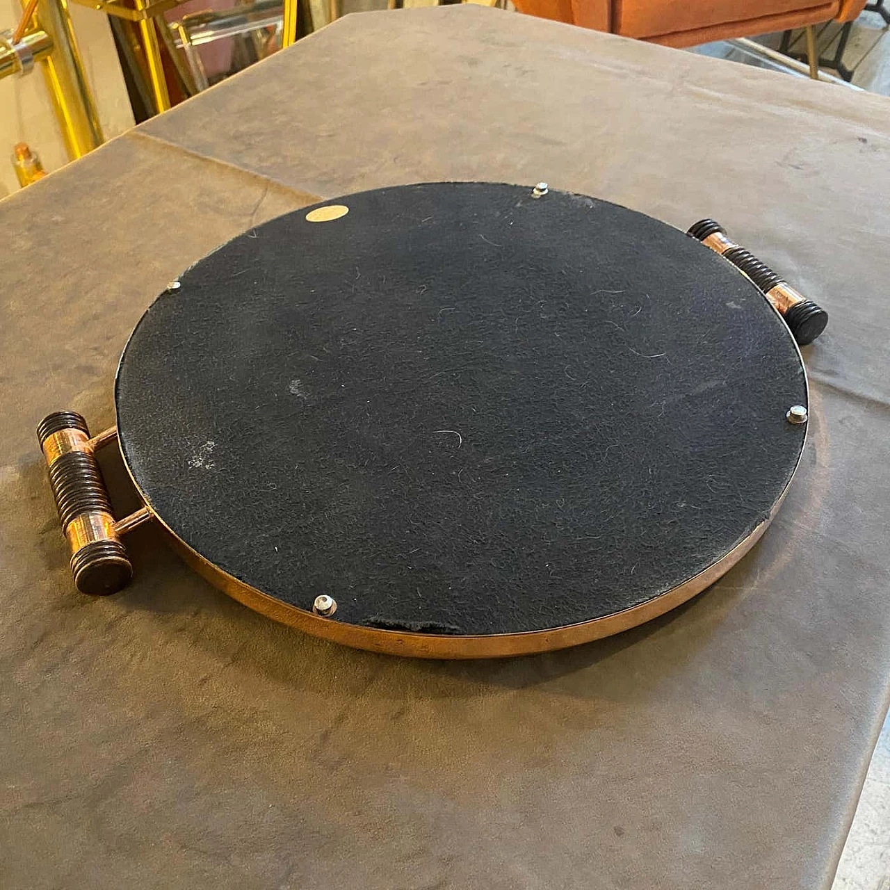 Vassoio rotondo Art Déco specchiato in rame con maniglie in ebano, anni '30 9