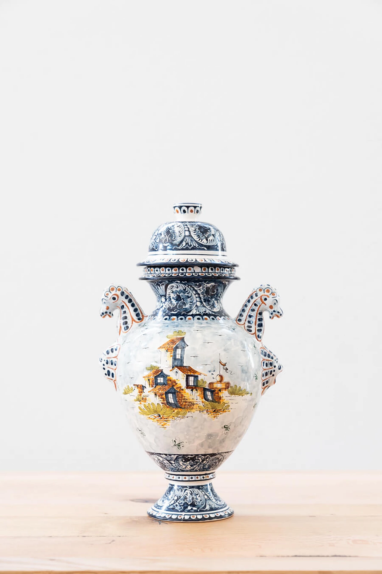 Vaso con coperchio in ceramica dipinta di Turi D'Albissola, anni '80 1383537
