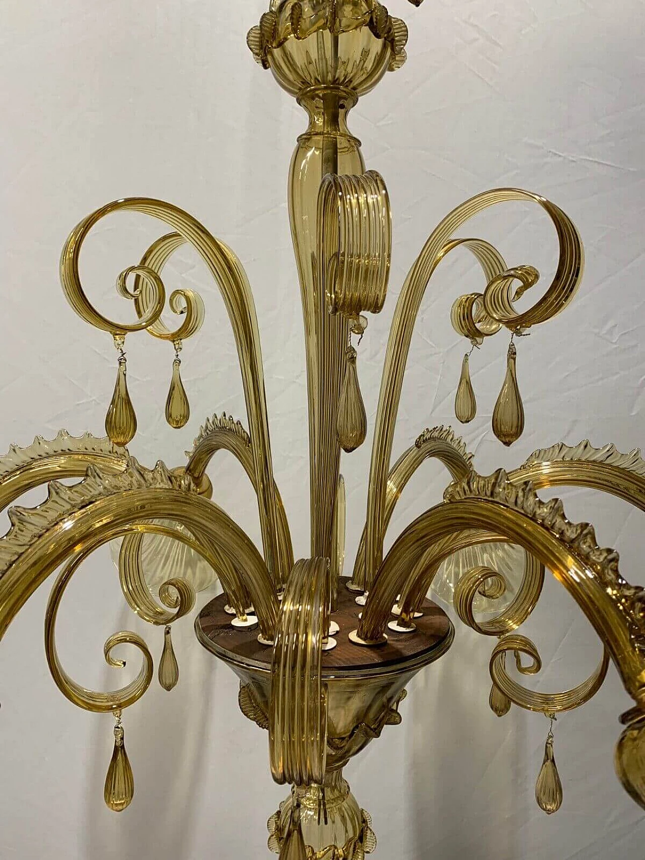 Light amber Murano glass chandelier attributed to Venini, 1930s 1