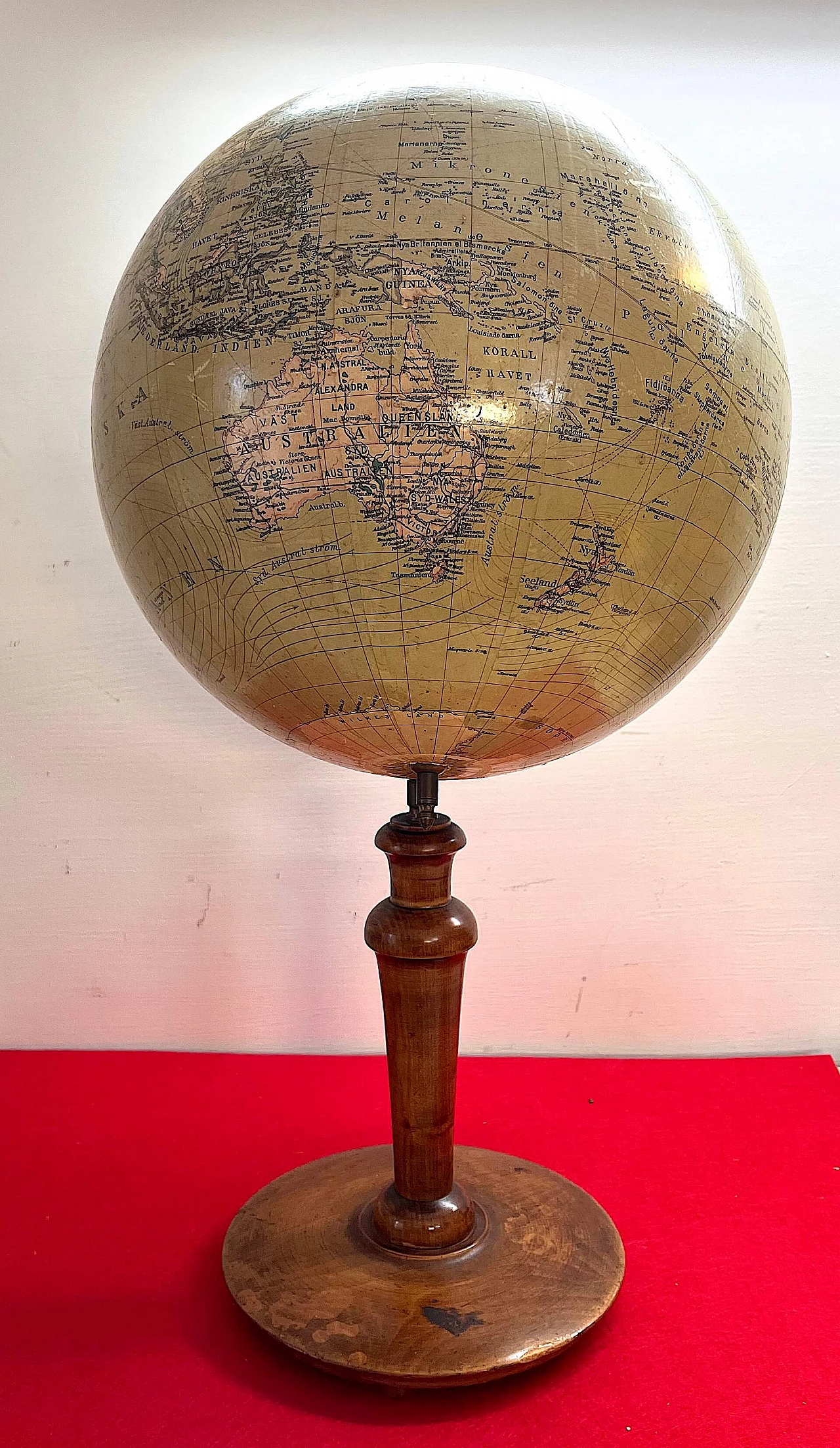 Wood and papier-mâché globe by Dr. Neuse for Jordglob, early 20th century 10