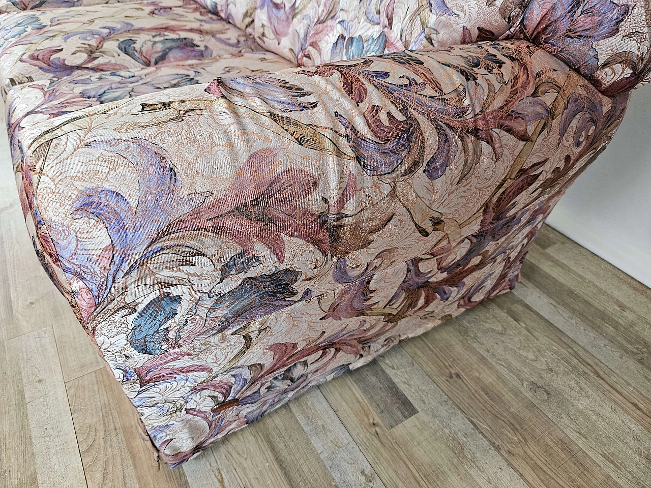 Three-seater sofa in floral pattern, 1970s 6