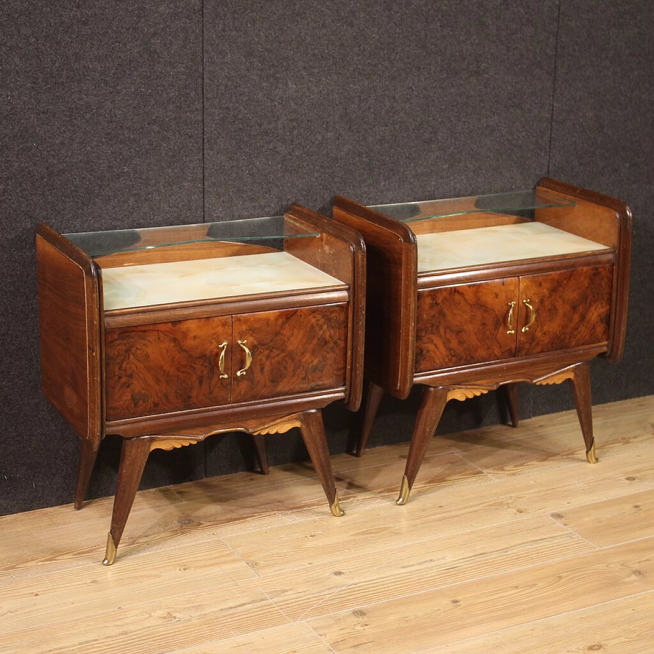 Pair of bedside tables carved and veneered in walnut, briar and fruitwood, 1950s 1
