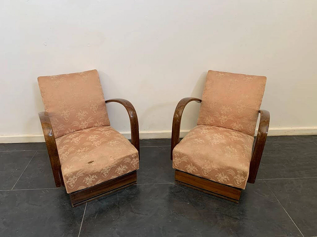 Pair of Art Deco armchairs with arched beech arms, 1930s 5