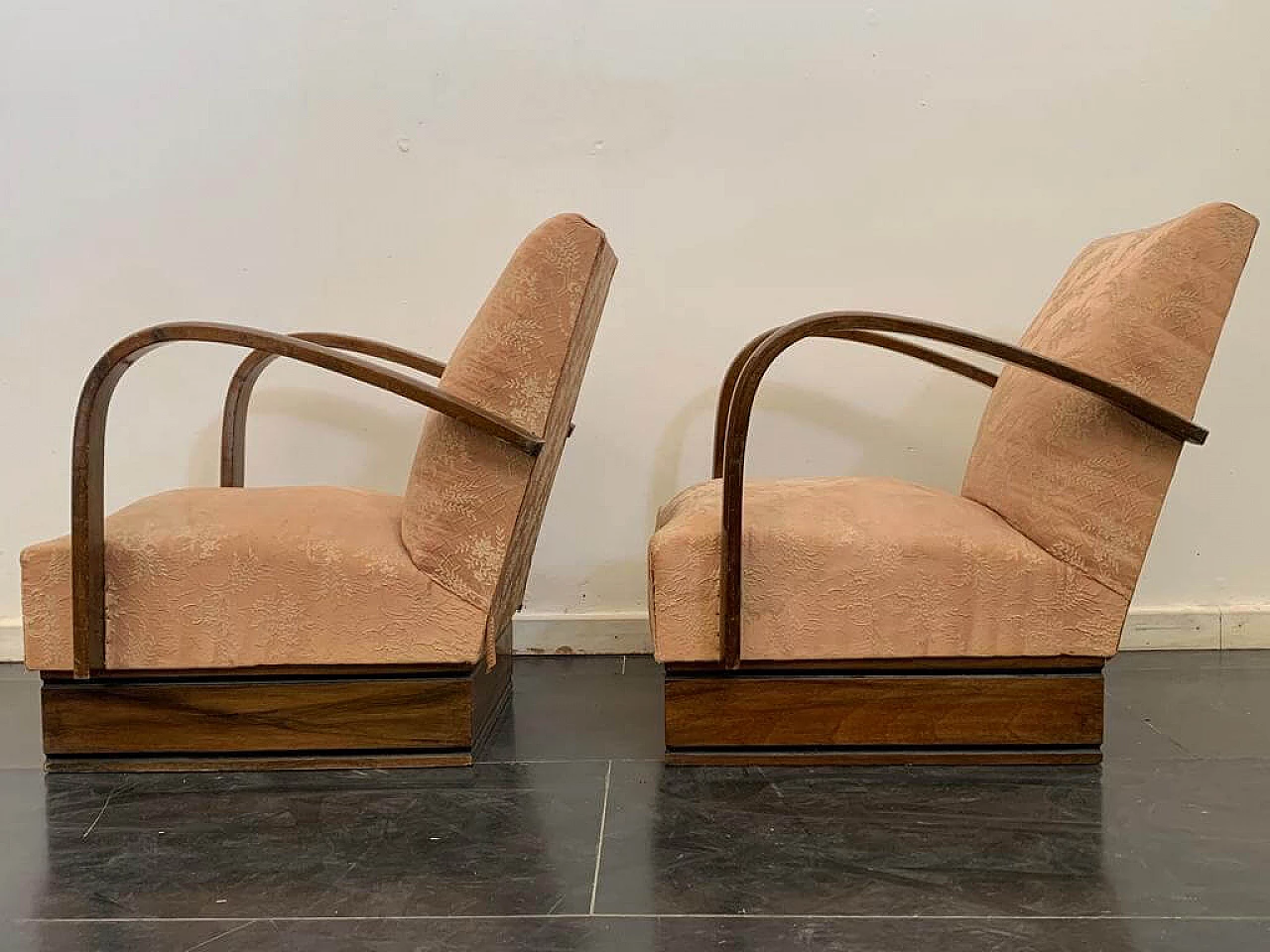 Pair of Art Deco armchairs with arched beech arms, 1930s 6