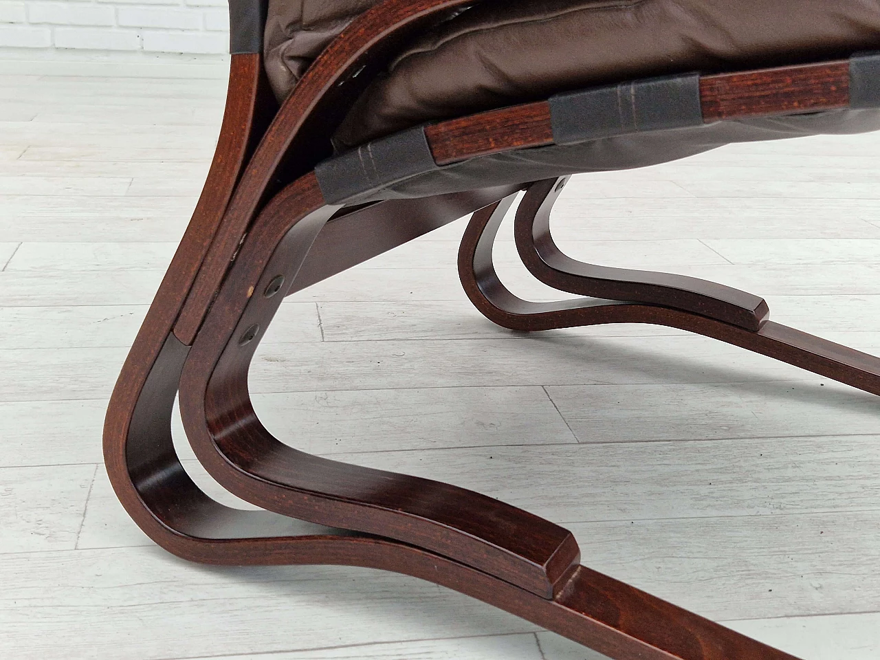 Kengu armchair by Else and Nordahl Solheim for Rybo Rykken, 1970s 5